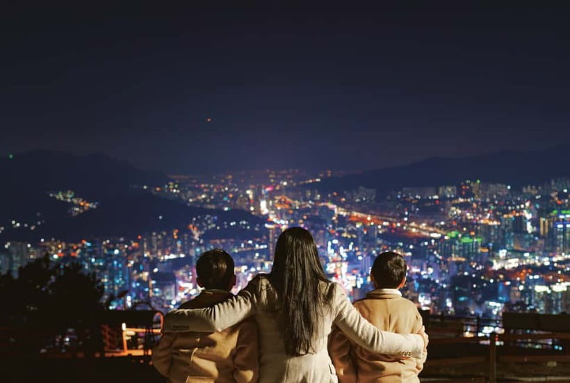 Busan Night Tour: Market, Skywalk & Optional SnapShot - Two Hours Among Gukje and Jagalchi Markets