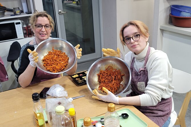 Busan Tailored Korean cooking class (Vegan OK)with market tour - What you may actually eat