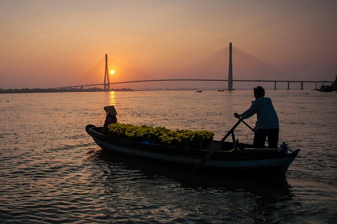 Cai Rang floating market, see sunrise, CaCao orchard, small canal - Sunrise on the Can Tho River