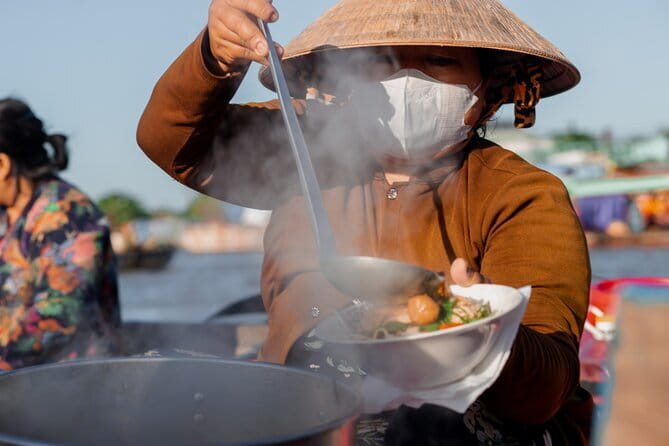 Cai Rang Floating Market Tour & Rural Cycling - Breakfast, fruit, and the rhythm of the river