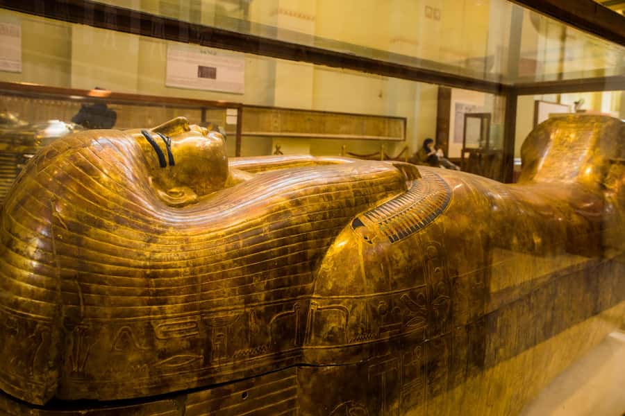 Cairo: Female-Guided Pyramids, Sphinx & Museum City Tour - The female-guided format and personal comfort