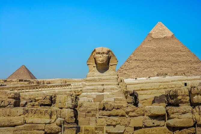 Cairo/Giza: 2-Day Pyramid, Museum, Bazaar Private Tour - Day two puts Giza, Saqqara, and Memphis together