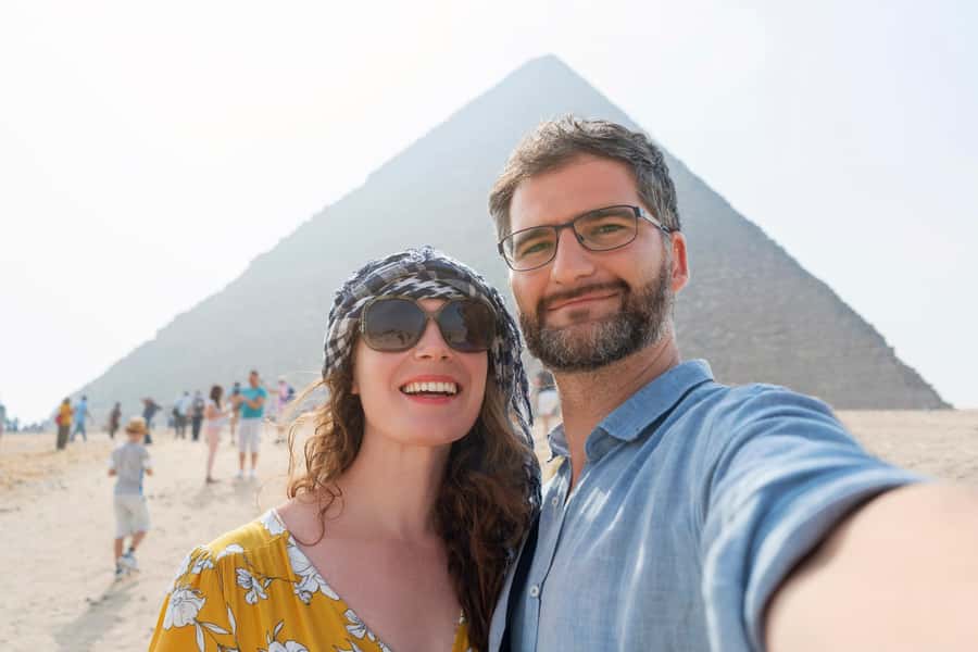 Cairo: Giza Pyramids, Museum & Bazaar Tour with Lunch - Making sense of the Egyptian Museum
