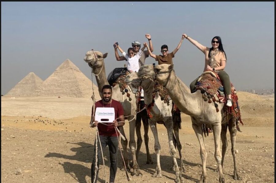 Cairo: Great Pyramids, Egyptian Museum, Bazaar Layover Tour - The guide can make or break the experience