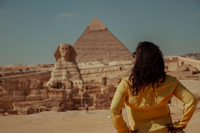 Cairo Layover Tour to Giza Pyramids Egyptian Museum and Khan Khalili Bazaar - Meeting your pickup at Cairo Airport