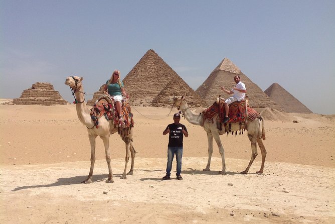Cairo Layover Tours To Giza Pyramids Egyptian Museum Bazaar Sound And Light Show - Two hours in Khan el Khalili Bazaar