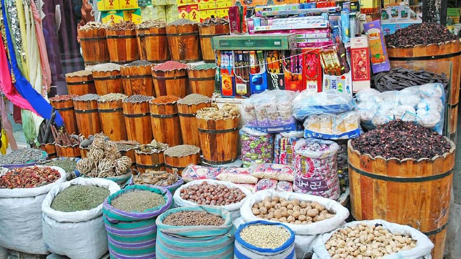 Cairo: Local Market Guided Tour with Tuk-tuk Ride & Lunch - What the tour does not clearly include