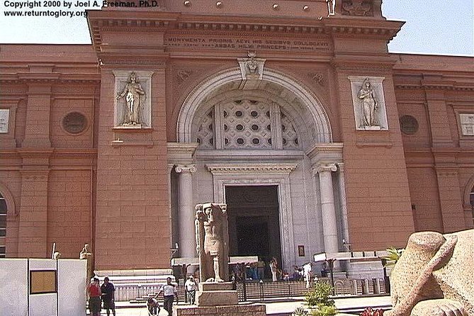 Cairo Luxury Tours to Egyptian Museum,Coptic Cairo & Bazaar - Khan Al-Khalili: insist on the real bazaar