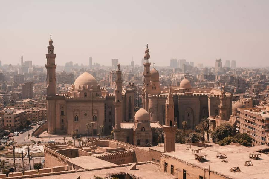 Cairo: Private Half-Day Local Market and Souq Tour - Lunch: kushari, shawarma, and local flavor