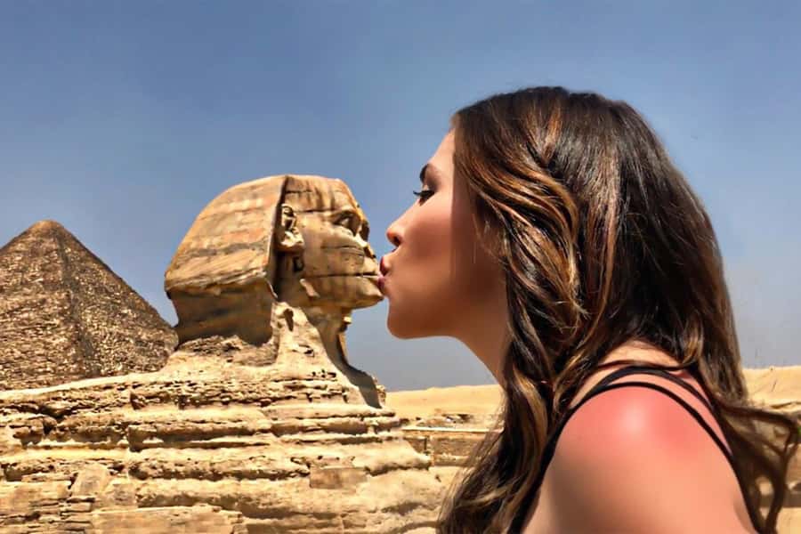 Cairo: Private Pyramids, Museum & Bazaar Tour with Lunch - The Valley Temple and Great Sphinx