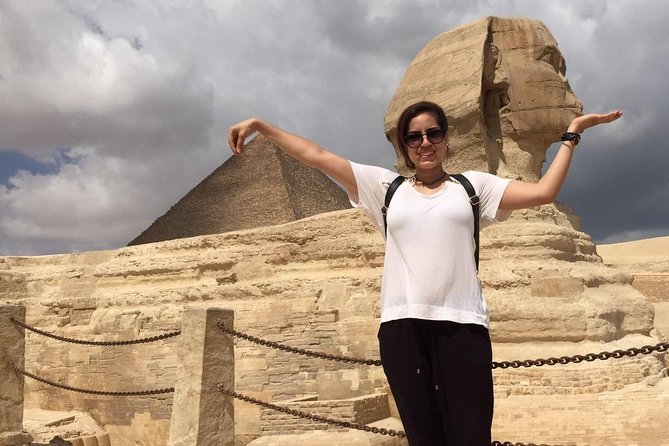 Cairo Private Tours To Giza Pyramids,Egyptian Museum & Bazaar - Meeting the Great Sphinx