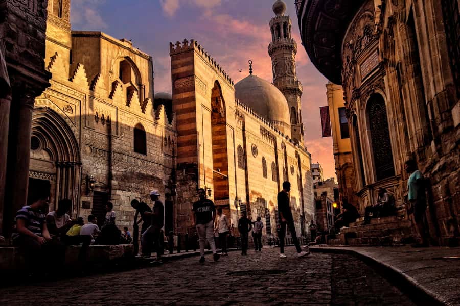 Cairo: Pyramids, Bazaar, Citadel Tour with Photographer - Why this tour works for a first Cairo day