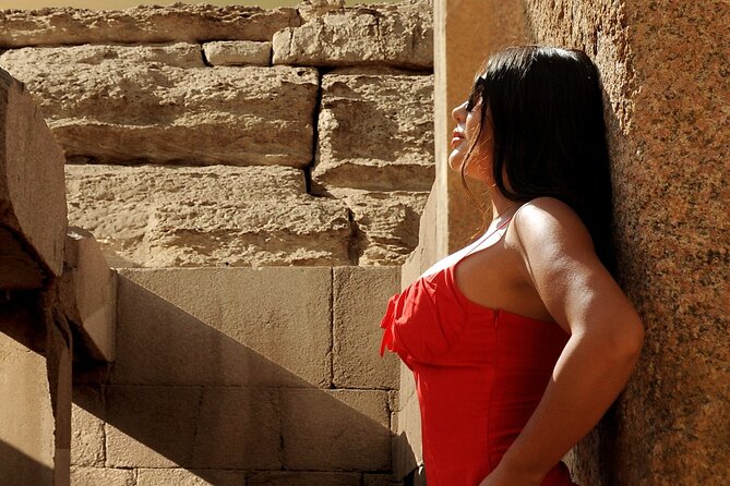 Cairo: Pyramids, Bazaar, Lunch with Female Guide - Egyptian lunch after the monuments