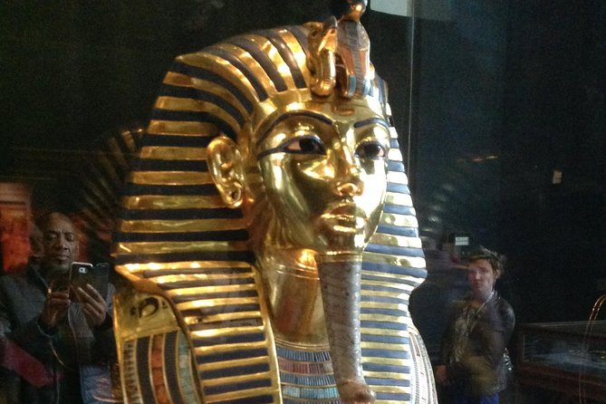 Cairo Top Tours Visit Giza Pyramids Sphinx Egyptian Museum & Bazaar - Menkaure, the smallest of the three main pyramids