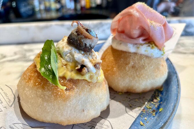 Camden Market Food Tour of 7 Tastings, Gin, Street Food & More - Camden Lock Market and Hawley Wharf