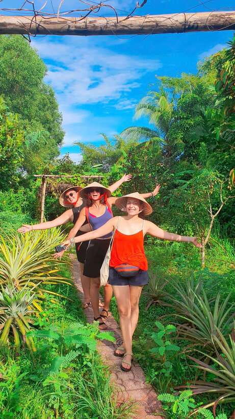 Can Tho: Authentic Mekong Delta – Real Local Life Tour. - Setting out from Can Tho by wooden boat