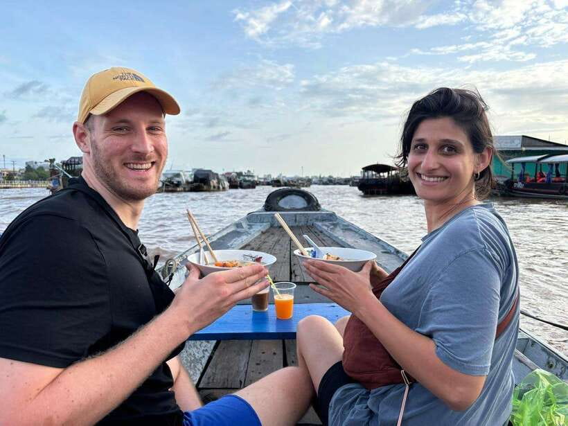 Can Tho: Floating Market, Canal, Cacao Farm & Mekong' Life - Walking through peaceful villages