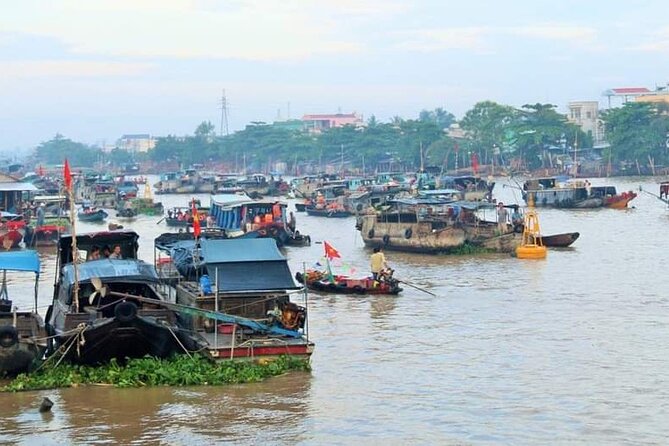 CAN THO: Floating Market & Mekong’s Legacy (About 6 Pax) - Small-group feel and guide quality