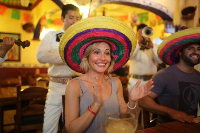 Cancun Taco Tour, Local Beer and Night Market with Transportation - La Parrilla Cancún and the familiar appeal of al pastor