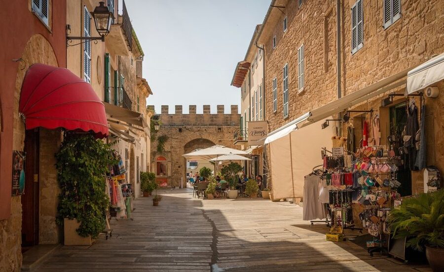 Cap de Formentor: Market, Beach, and Alcudia Tour - Morning pickup from southern Mallorca