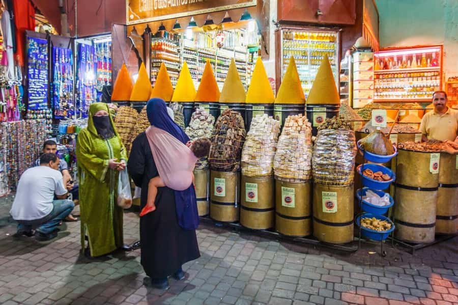 Casablanca: Traditional Souks Shopping Private Tour - Bargaining without losing your good sense