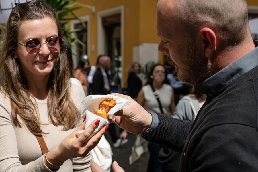 Catania Street Food Tour: Fish Market & City Centre - Who should book this Catania food tour?