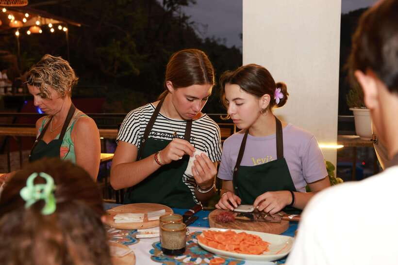 CatBa: Authentic Vietnam Cooking Class and local market tour - Why this Cat Ba cooking class is worth your evening