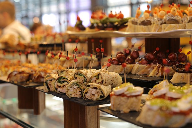 CERTAL Exclusive Tour: LA RIBERA Market + GASTROBARS Bilbao (3h) - Timing, group size, and physical considerations