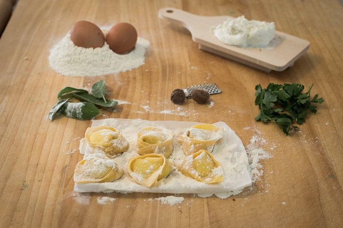 Cesarine: Market Tour & Cooking Class at Local's Home in Bologna - Who will enjoy this most
