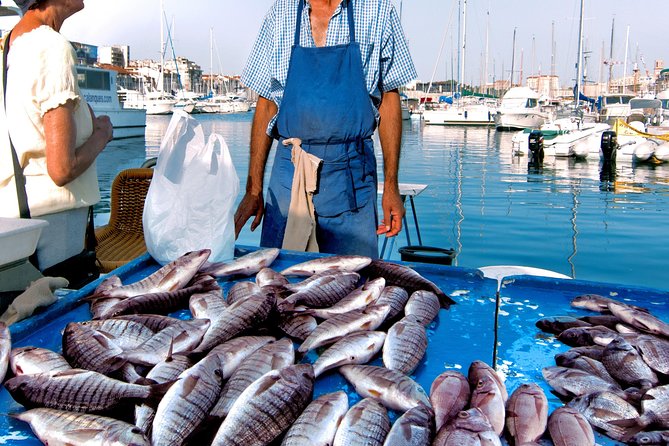 Cesarine: Market Tour & Home Cooking Class in Bari - Key points at a glance