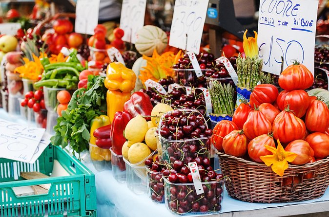 Cesarine: Small Group Market tour and Dining in Altamura - The value of $131.82 for four hours