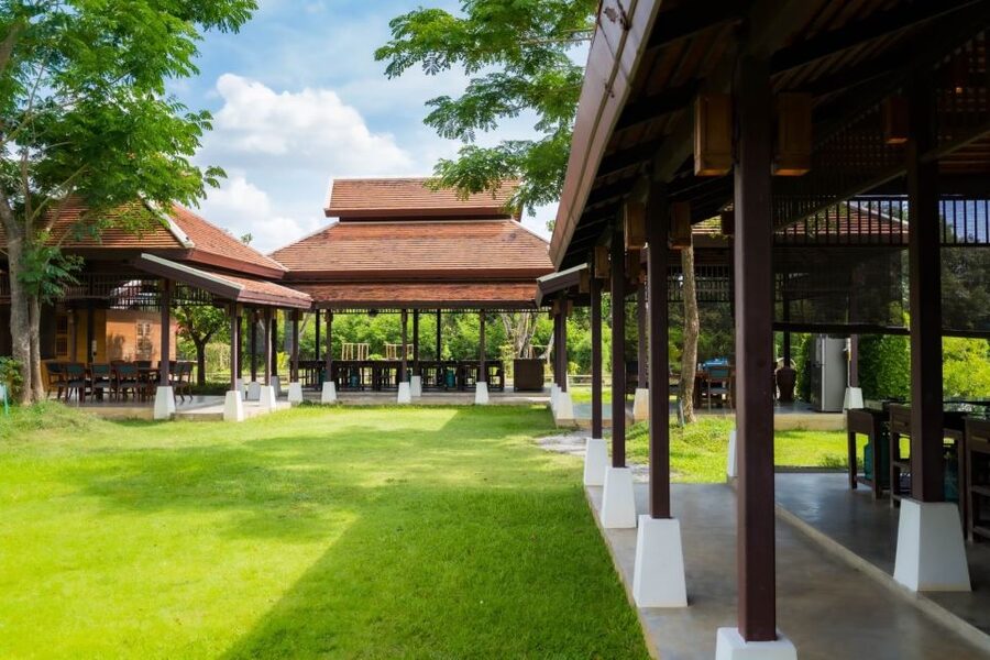 Chiang Mai: Authentic Cooking Class with Market & Farm Visit - Key points to know before booking