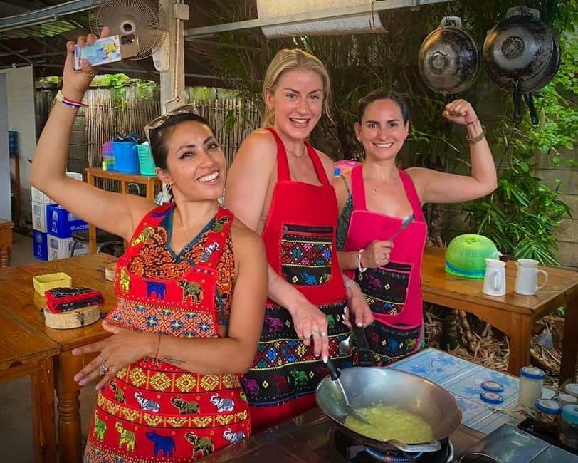 Chiang Mai: Cooking Class, Market & Thai Herbs Garden Tour - How the guides shape the experience
