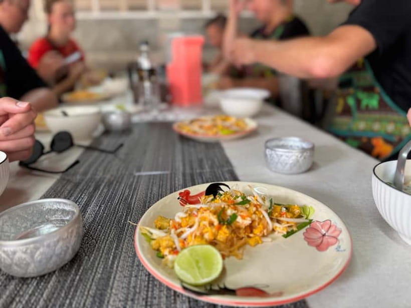 Chiang Mai: Cooking Class with Market and Pickup - The value of $25