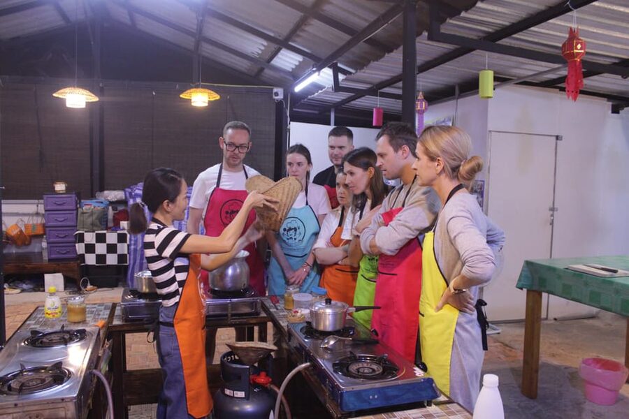 Chiang Mai: Half Day Morning Cooking Class with Market Tour - What to know before you book