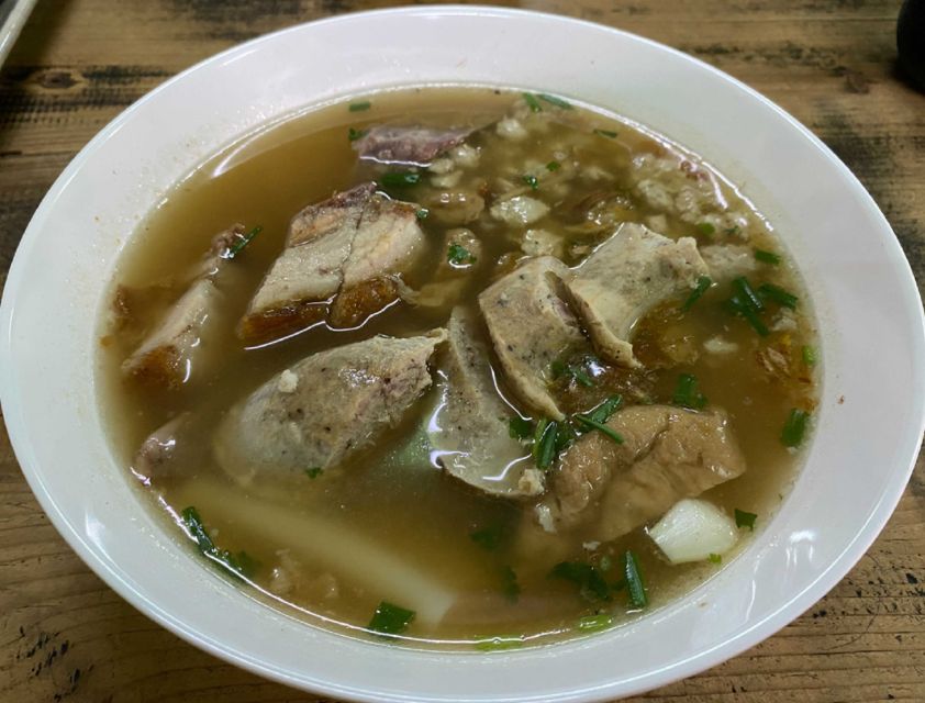 Chiang Mai: Local Food and Markets Guided Walking Tour - Key points at a glance