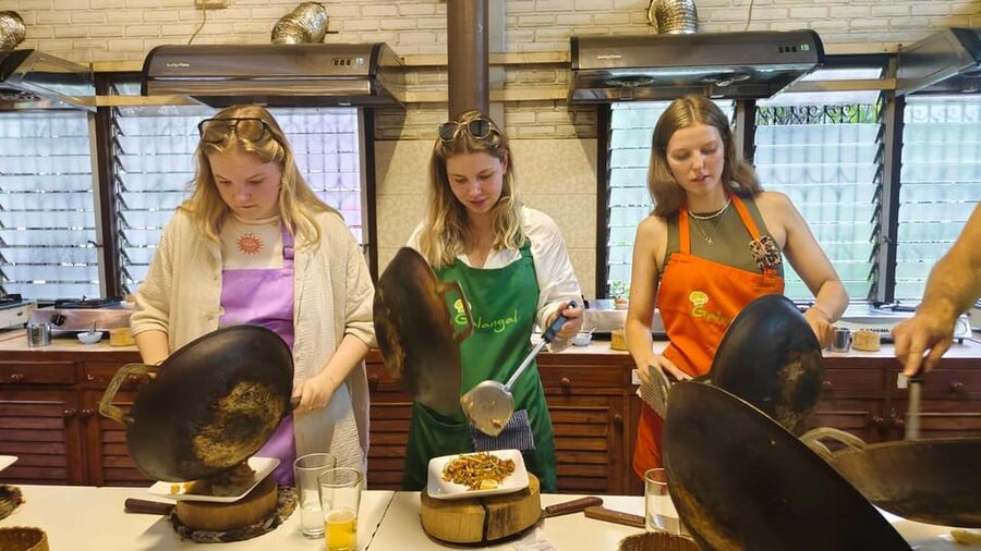 Chiang Mai: Morning Cooking Class with Market Visit - A market visit before the cooking begins