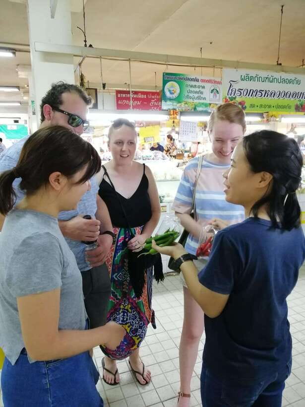 Chiang Mai: Thai Cooking and Market Tour with Lanna Smile - Timing, pickup, and small details that matter