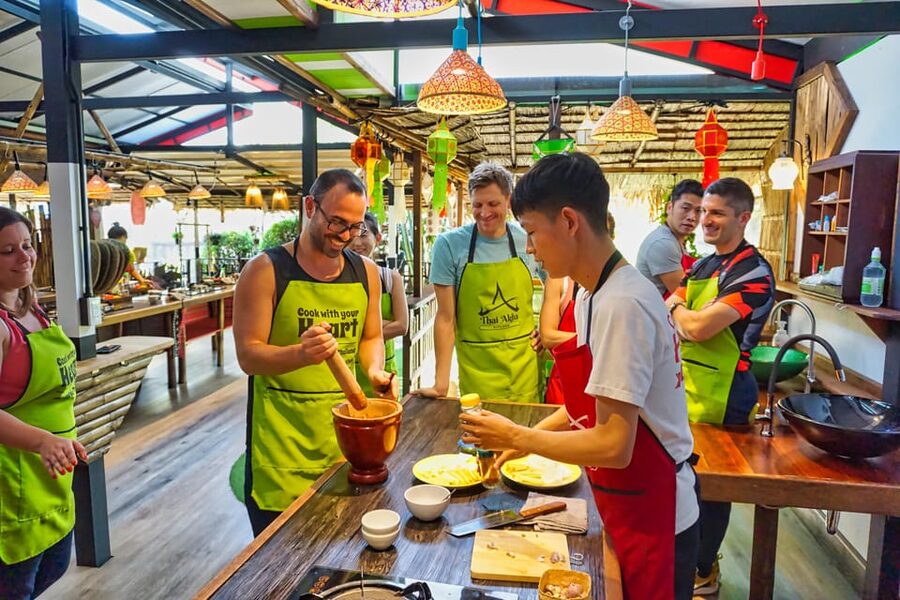 Chiang Mai: Traditional Thai-Akha Cooking Class& Market Tour - Pickup, timing, and planning your day
