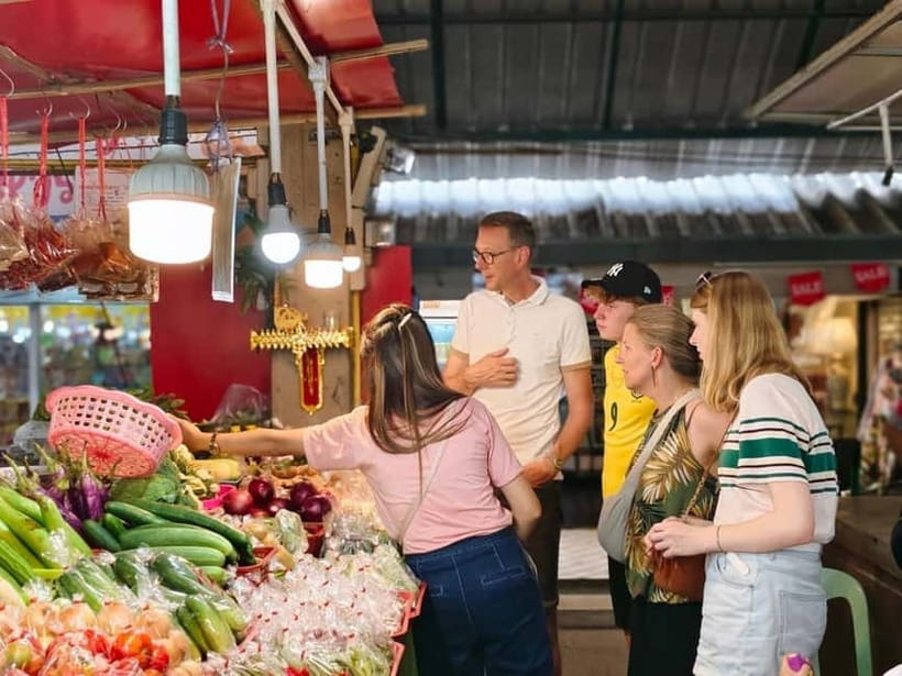 Chiang Mai: Traditional Thai Cooking Class with Market Tour - Starting at Chiang Mai Gate Market