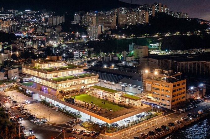 Colors of Busan: Sky Capsule, Jagalchi Market & Night Views - Jagalchi Market and the flavors of Nampo-dong