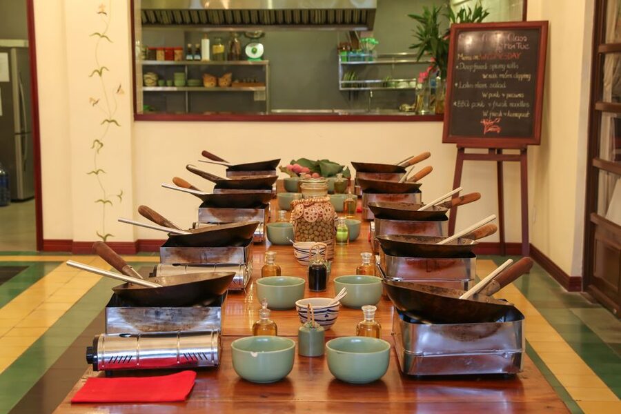 Cooking Class with Ben Thanh Market visit - Meeting your chef at Ben Thanh Market at 9 AM