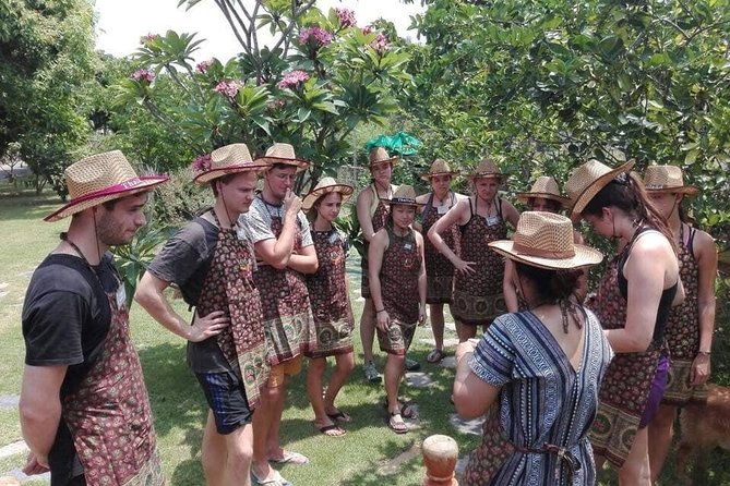 Cooking Evening Class Chiang Mai Visit Organic Garden and Market - Why this low-cost class offers real value