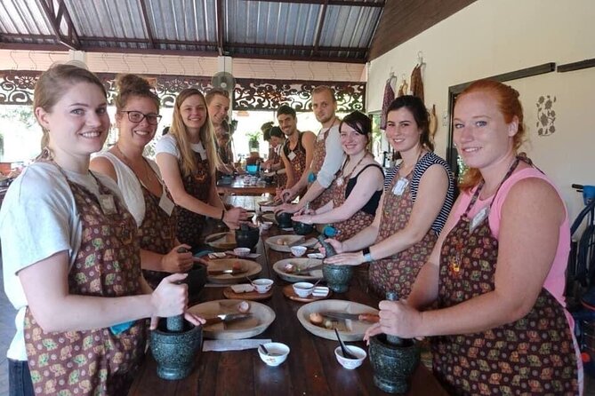 Cooking Evening Class Chiang Mai Visit Organic Garden and Market - Six menu choices make the class feel personal