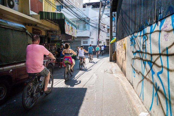 Countryside Bangkok and a Local Floating Market Tour by Bicycle Including Lunch - How hard is the cycling?