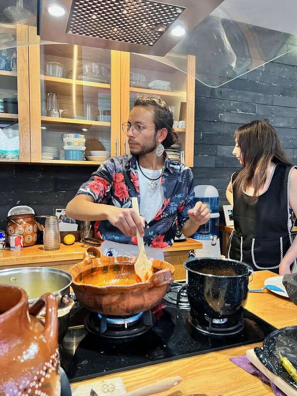 Coyocán: Market Tour and Cooking Class - Key details at a glance