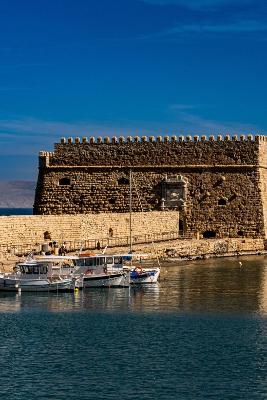 Crete: Day Tour to Heraklion City, Market & CRETAquarium - Heraklion’s center, from Liberty Square to Lions’ Square