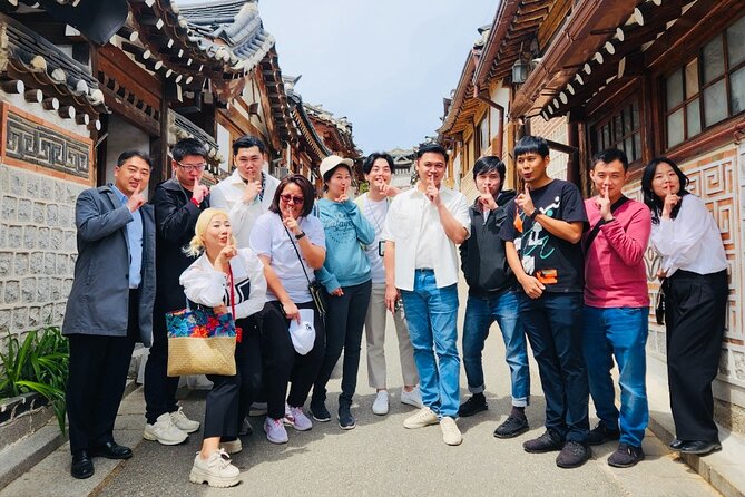 Customizable Seoul Private Tour Palaces Food and Markets - Why this tour works for a first day in Seoul