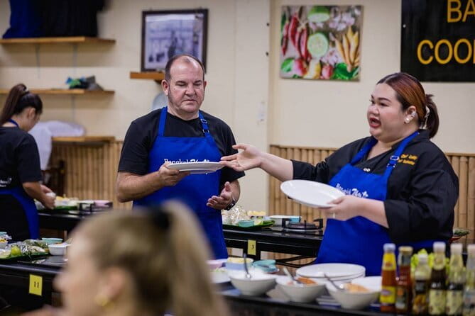 Customizable Thai Cooking Class with Onnuch Market in Bangkok - Who will enjoy this Bangkok cooking class?