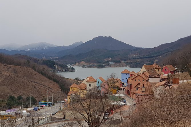 Customized Private Seoul tour: Palace, Market etc(Airport Option) - N Seoul Tower and the Korean War Memorial